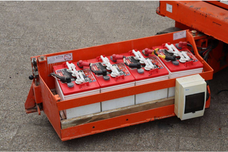 Šķērveida pacēlājs TEU Skyjack SJ III 3219: foto 18