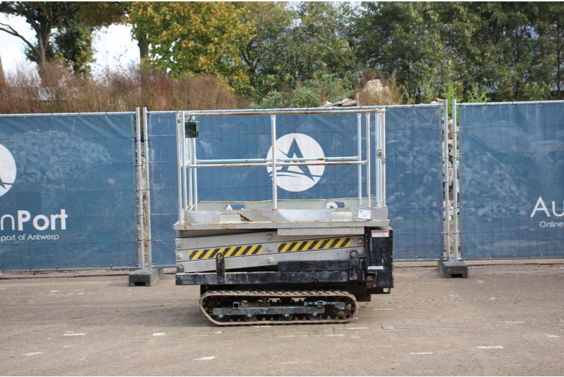 Tadano  - Šķērveida pacēlājs: foto 2 Tadano  - Šķērveida pacēlājs: foto 2