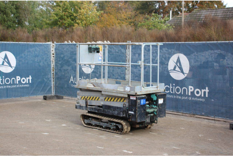 Tadano  - Šķērveida pacēlājs: foto 3 Tadano  - Šķērveida pacēlājs: foto 3