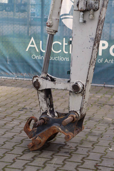 Riteņu ekskavators Takeuchi TB175W: foto 10 Riteņu ekskavators Takeuchi TB175W: foto 10