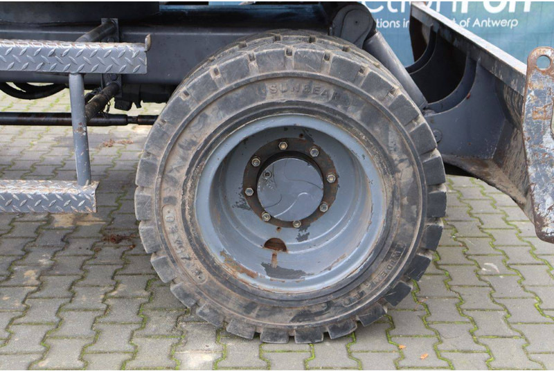 Riteņu ekskavators Takeuchi TB175W: foto 20 Riteņu ekskavators Takeuchi TB175W: foto 20