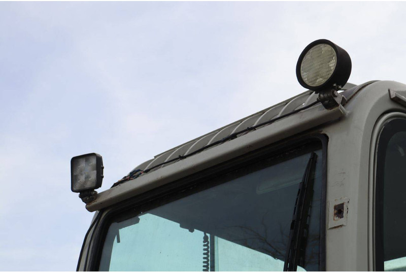 Riteņu ekskavators Takeuchi TB175W: foto 17 Riteņu ekskavators Takeuchi TB175W: foto 17