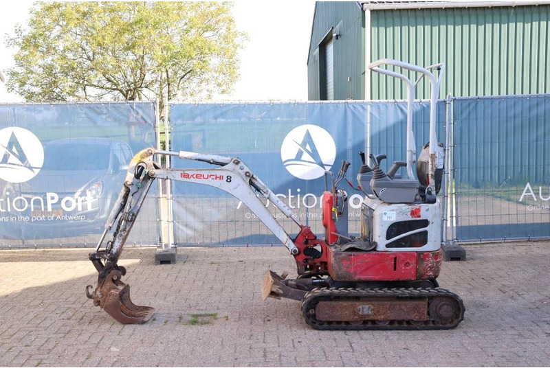 Takeuchi TB210R - Mini-ekskavators: foto 2 Takeuchi TB210R - Mini-ekskavators: foto 2