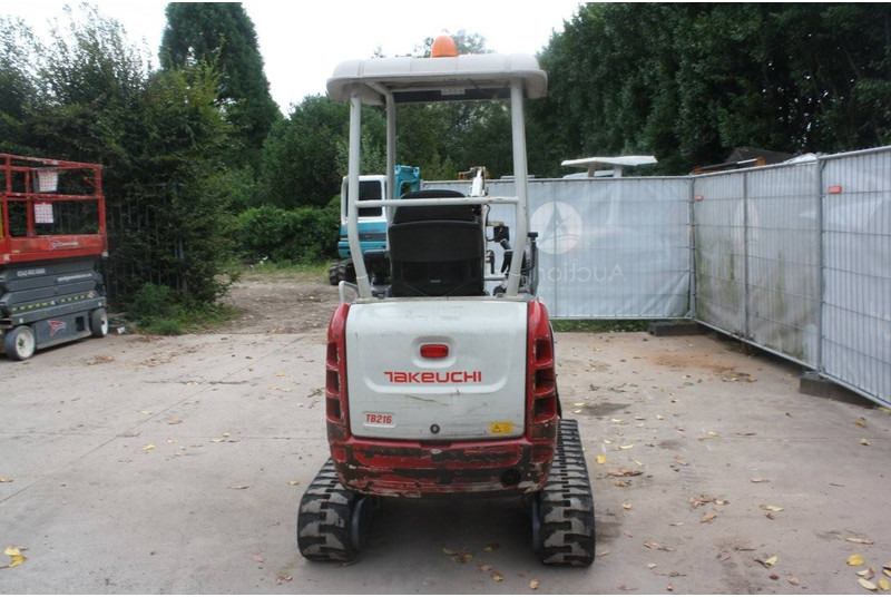 Takeuchi TB216 - Mini-ekskavators: foto 5 Takeuchi TB216 - Mini-ekskavators: foto 5