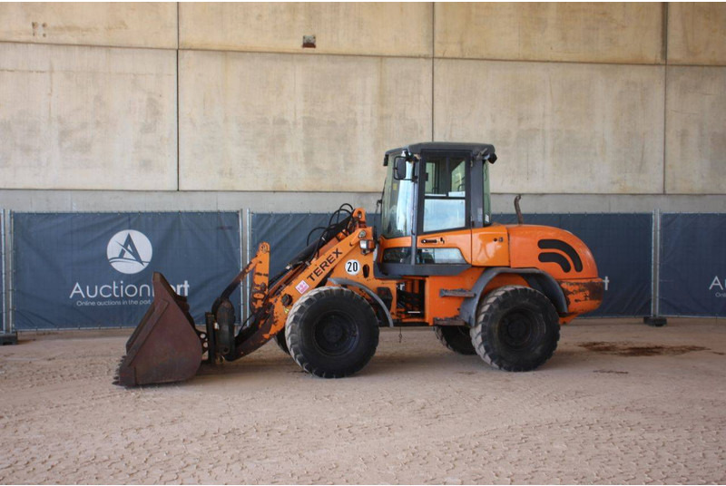 Terex SKL 844 - Riteņu iekrāvējs: foto 1 Terex SKL 844 - Riteņu iekrāvējs: foto 1