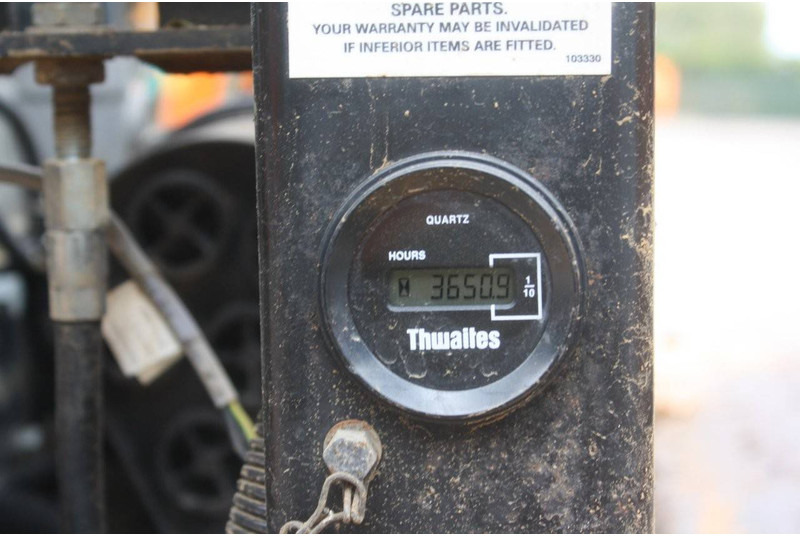 Bezceļu pašizgāzējs Thwaites MACH765: foto 11 Bezceļu pašizgāzējs Thwaites MACH765: foto 11