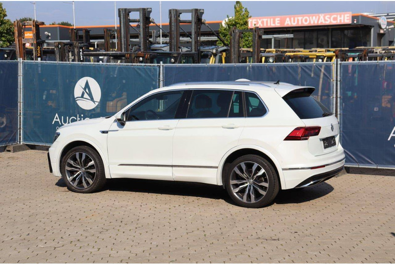 Volkswagen Tiguan R line - Vieglā automašīna: foto 3 Volkswagen Tiguan R line - Vieglā automašīna: foto 3