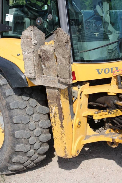 Ekskavators-iekrāvējs Volvo BL60B: foto 20 Ekskavators-iekrāvējs Volvo BL60B: foto 20