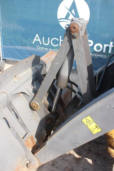 Ekskavators-iekrāvējs Volvo BL60B: foto 15 Ekskavators-iekrāvējs Volvo BL60B: foto 15