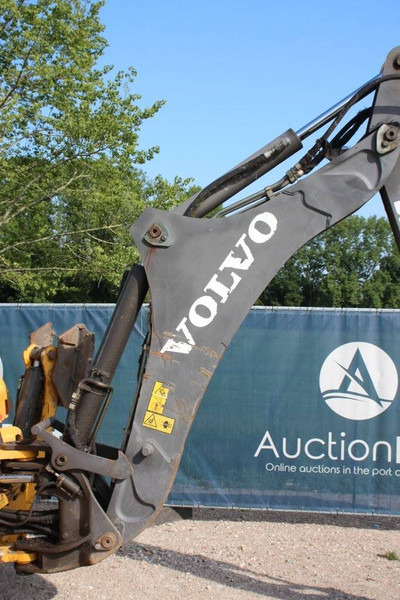 Ekskavators-iekrāvējs Volvo BL60B: foto 18 Ekskavators-iekrāvējs Volvo BL60B: foto 18