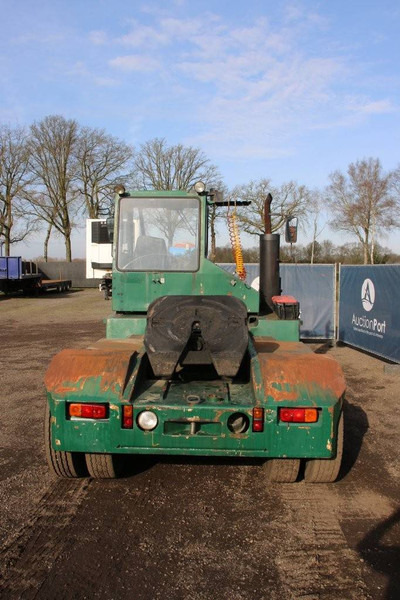 Volvo - Termināļa traktors: foto 4 Volvo - Termināļa traktors: foto 4