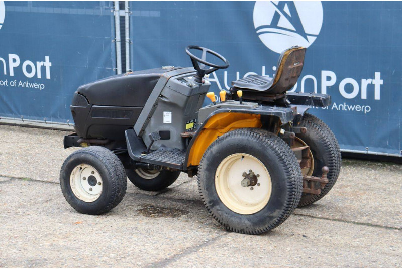 Yanmar Ke-100 - Traktors: foto 3 Yanmar Ke-100 - Traktors: foto 3