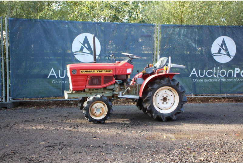 Yanmar YM1510D - Traktors: foto 1 Yanmar YM1510D - Traktors: foto 1