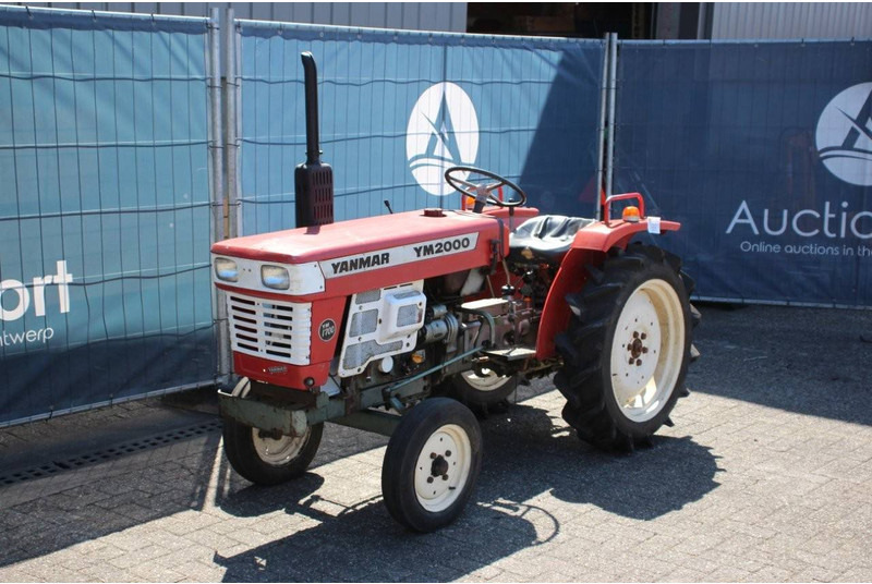 Traktors Yanmar YM2000: foto 8
