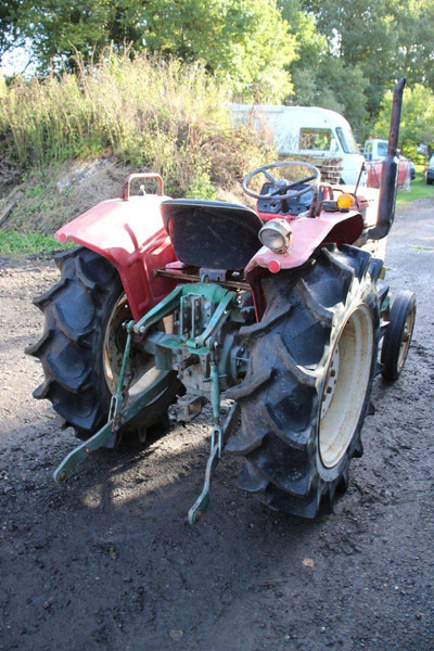 Yanmar YM2310 - Traktors: foto 5 Yanmar YM2310 - Traktors: foto 5