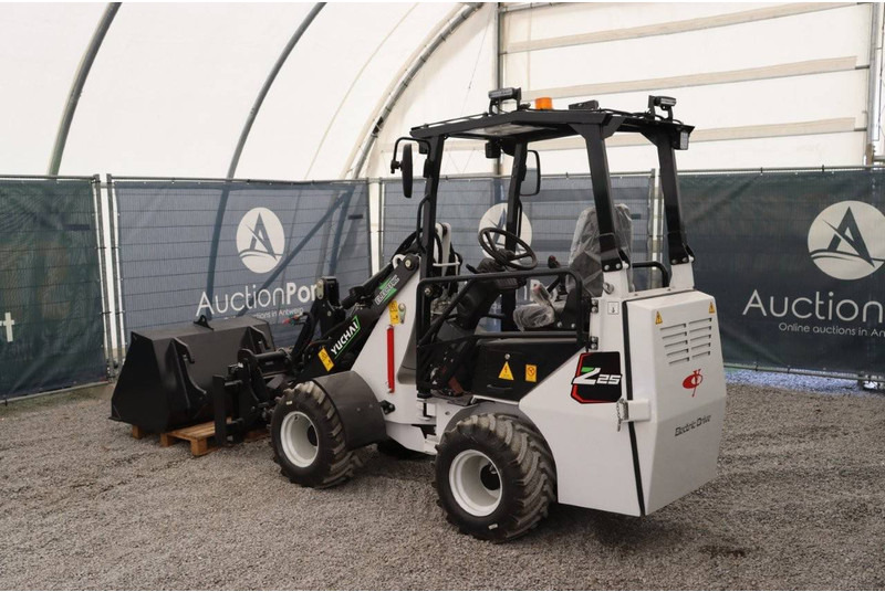 Yuchaï Z25 - Riteņu iekrāvējs: foto 4 Yuchaï Z25 - Riteņu iekrāvējs: foto 4