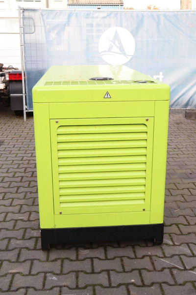 Compal power VG-R30 - Elektroģenerators: foto 5 Compal power VG-R30 - Elektroģenerators: foto 5