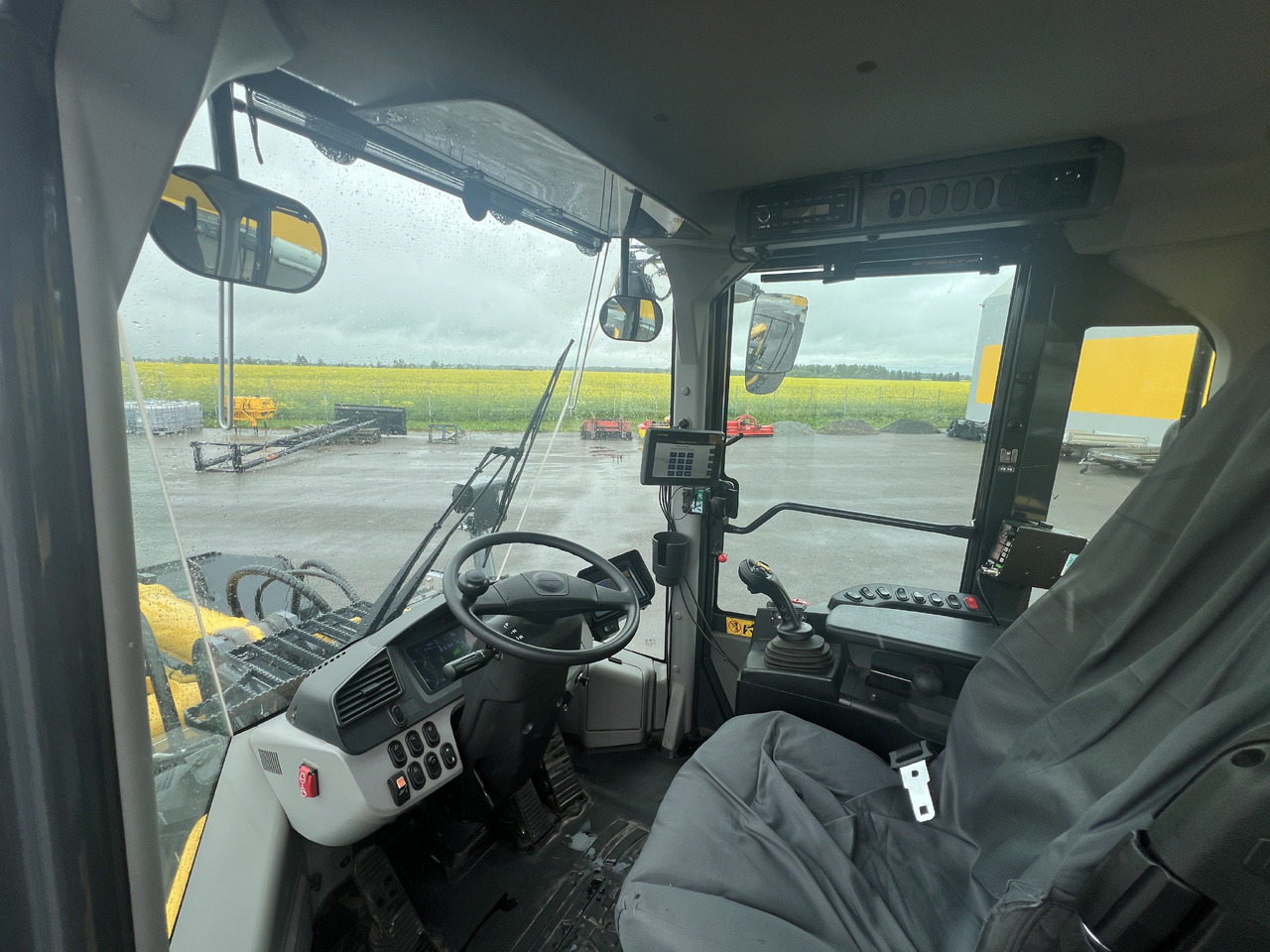 Riteņu iekrāvējs KOMATSU WA 380-8E0: foto 21 Riteņu iekrāvējs KOMATSU WA 380-8E0: foto 21