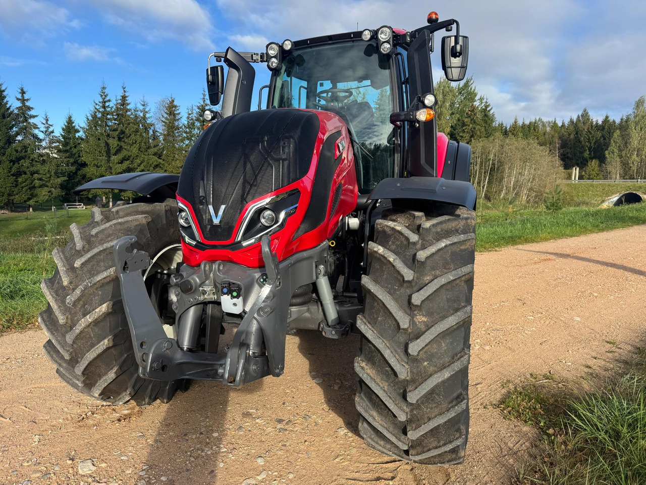 Valtra T255 - Traktors: foto 4 Valtra T255 - Traktors: foto 4