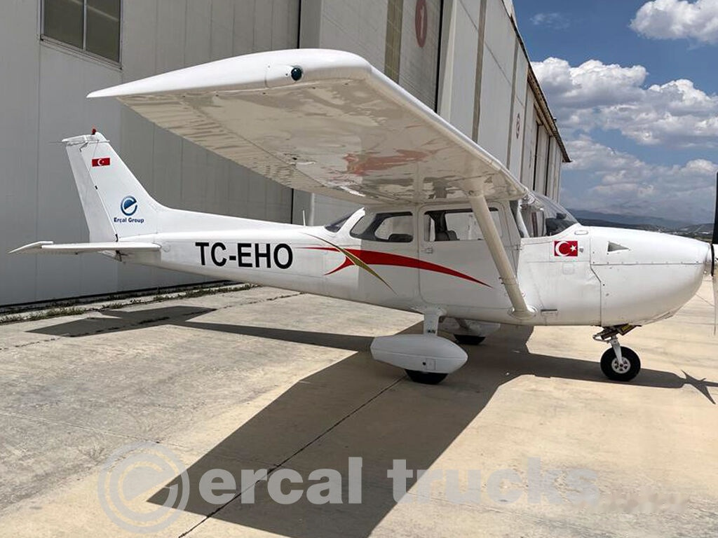 1977 Cessna 172N Diesel TC-EHO Airplane - Zemes apkalpošanas iekārtas: foto 5 1977 Cessna 172N Diesel TC-EHO Airplane - Zemes apkalpošanas iekārtas: foto 5