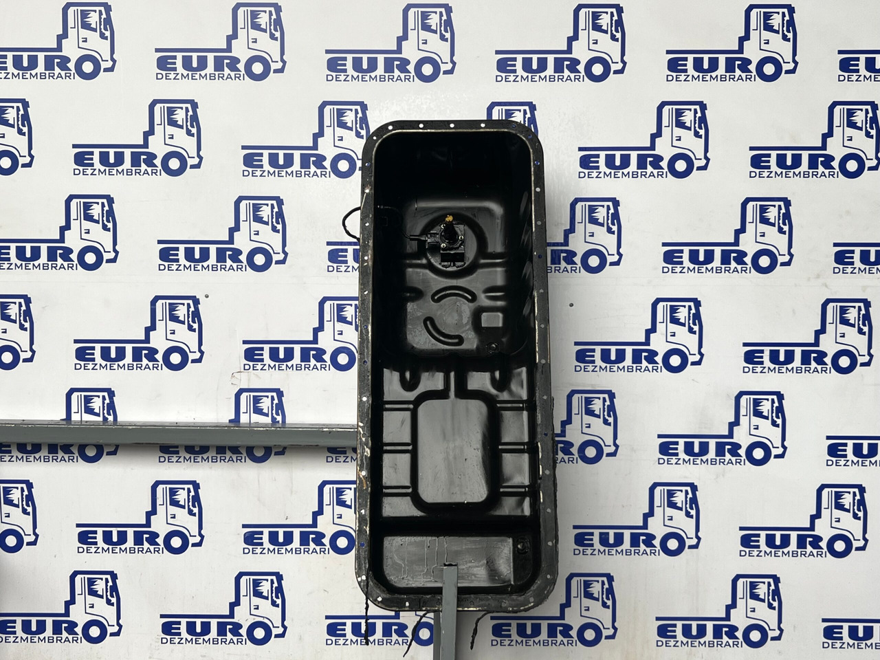 BAIE ULEI FORD CARGO F-MAX FHR6 GC466675CA - Eļļas panna - Kravas automašīna: foto 2 BAIE ULEI FORD CARGO F-MAX FHR6 GC466675CA - Eļļas panna - Kravas automašīna: foto 2