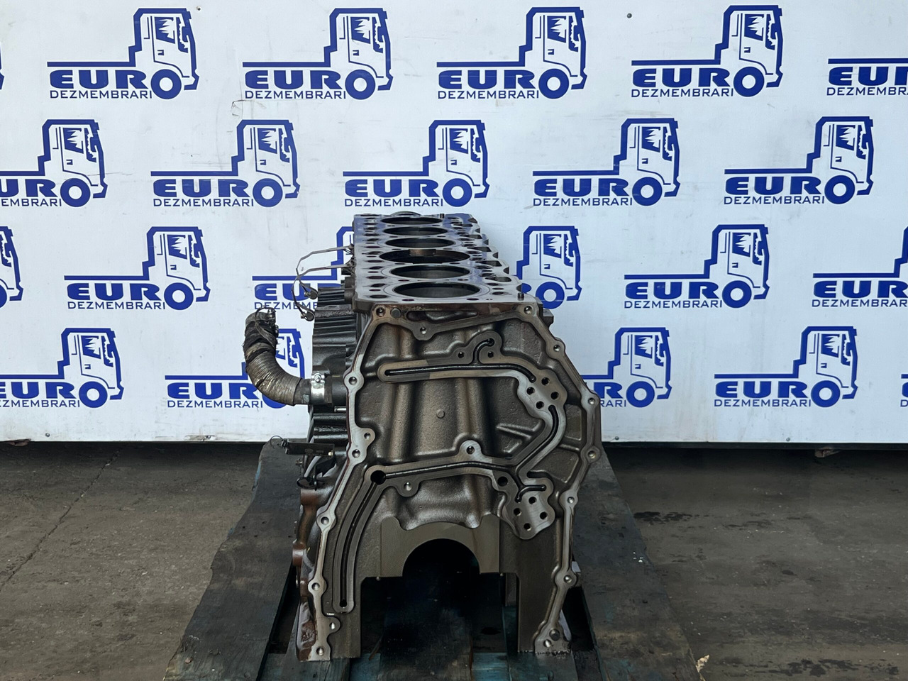 BLOC MOTOR FORD CARGO F-MAX FHR6 - Dzinējs - Kravas automašīna: foto 4 BLOC MOTOR FORD CARGO F-MAX FHR6 - Dzinējs - Kravas automašīna: foto 4