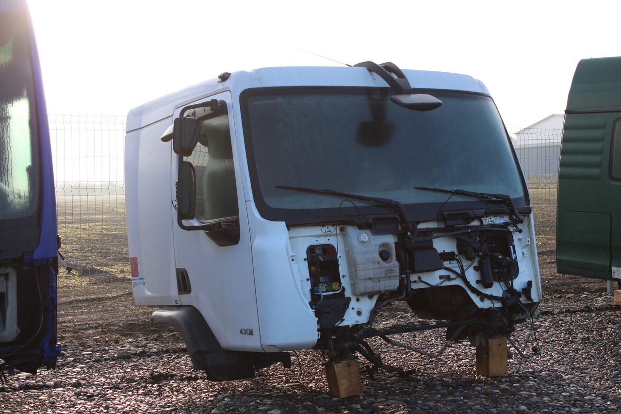CABINA RENAULT PREMIUM SLEEPER CAB L2H1 - Kabīne - Kravas automašīna: foto 3 CABINA RENAULT PREMIUM SLEEPER CAB L2H1 - Kabīne - Kravas automašīna: foto 3