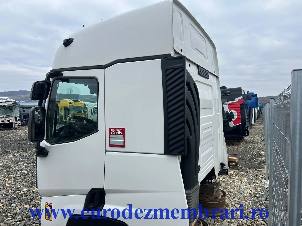 CABINA RENAULT T SLEEPER - Kabīne - Kravas automašīna: foto 4 CABINA RENAULT T SLEEPER - Kabīne - Kravas automašīna: foto 4