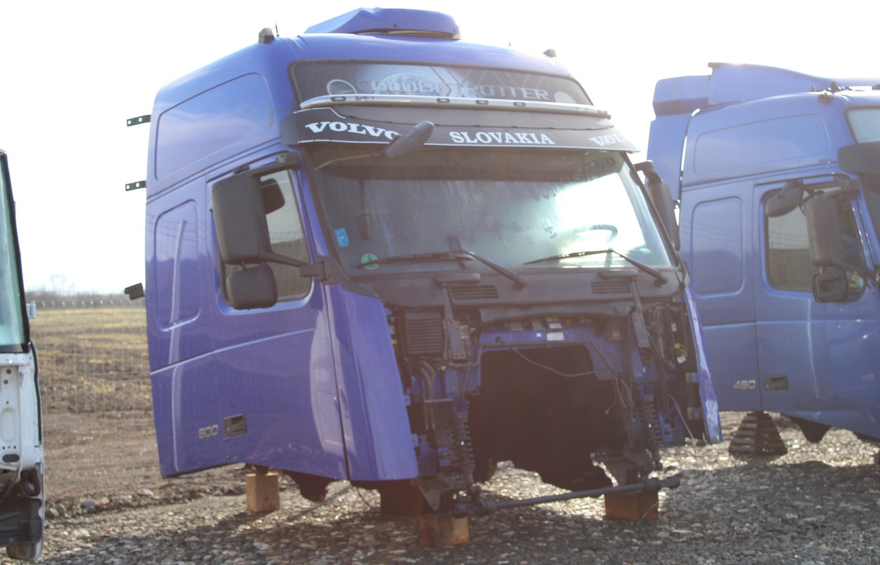CABINA VOLVO FH13 GLOBETROTTER L2H3 - Kabīne - Kravas automašīna: foto 3 CABINA VOLVO FH13 GLOBETROTTER L2H3 - Kabīne - Kravas automašīna: foto 3