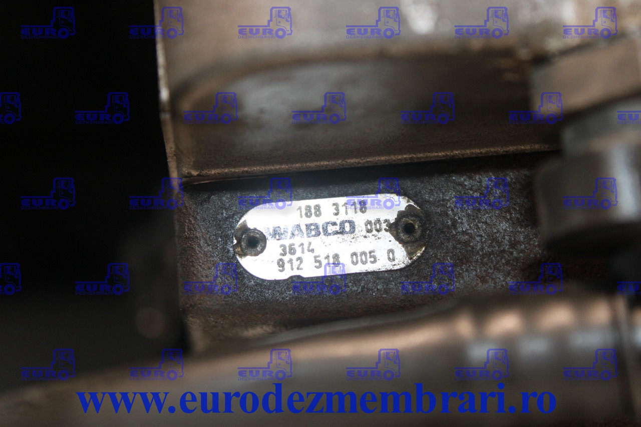 COMPRESOR AER DAF XF106 MX-13 1883118 - Kompresors - Kravas automašīna: foto 2 COMPRESOR AER DAF XF106 MX-13 1883118 - Kompresors - Kravas automašīna: foto 2