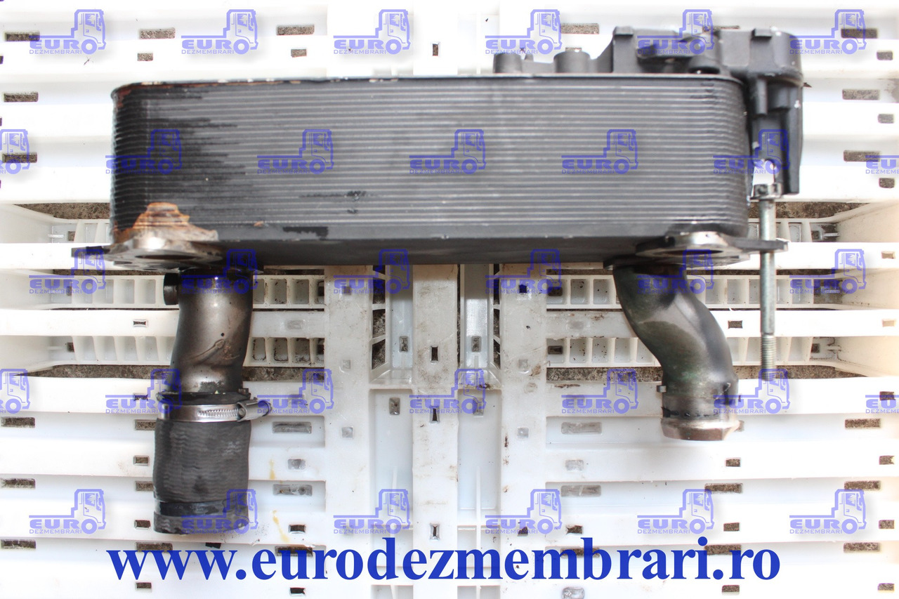 RADIATOR RACIRE ULEI INTARDER DAF 1900765 - Eļļas dzesētājs - Kravas automašīna: foto 2 RADIATOR RACIRE ULEI INTARDER DAF 1900765 - Eļļas dzesētājs - Kravas automašīna: foto 2