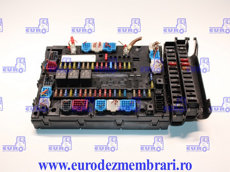 TABLOU SIGURANTE MERCEDES ACTROS MP4 SAM CABIN A0014462658, A0014466858 - Drošinātājs - Kravas automašīna: foto 1 TABLOU SIGURANTE MERCEDES ACTROS MP4 SAM CABIN A0014462658, A0014466858 - Drošinātājs - Kravas automašīna: foto 1