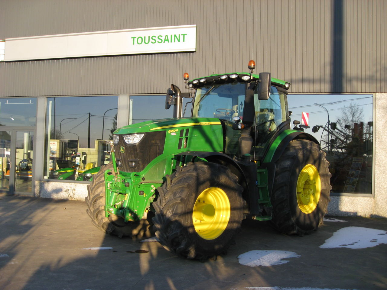 John Deere 6250R - Traktors: foto 4 John Deere 6250R - Traktors: foto 4
