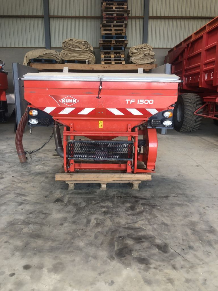 Kuhn VENTA TF1500 + Kuhn HR4004DR - Kombinētā sējmašīna: foto 5 Kuhn VENTA TF1500 + Kuhn HR4004DR - Kombinētā sējmašīna: foto 5