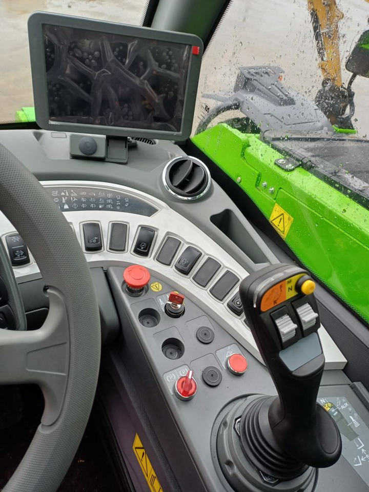 Merlo 42.7 - Teleskopiskais iekrāvējs: foto 4 Merlo 42.7 - Teleskopiskais iekrāvējs: foto 4