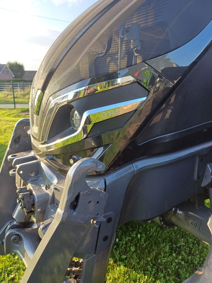 Jaunā Traktors Valtra Q245: foto 6