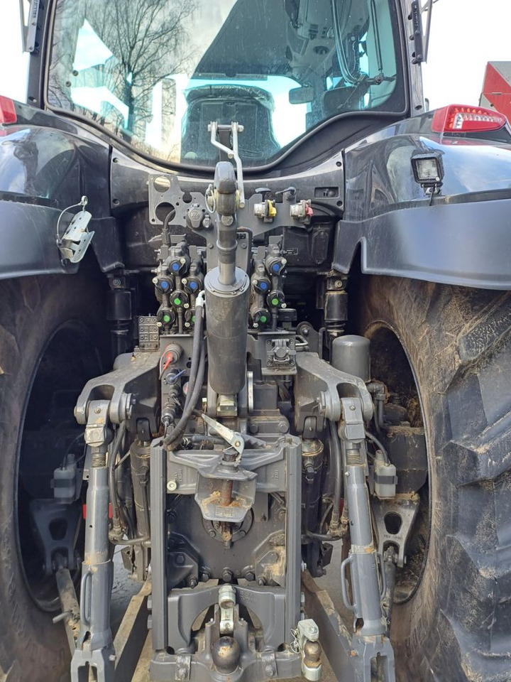 Jaunā Traktors Valtra Q245: foto 10