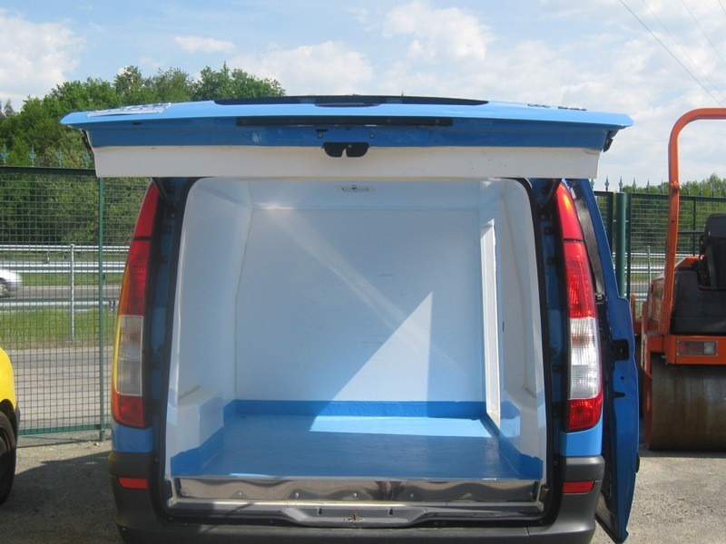 FURGONETA FRIGORIFICA MERCEDES VITO111 CDI - Komercauto refrižerators: foto 5 FURGONETA FRIGORIFICA MERCEDES VITO111 CDI - Komercauto refrižerators: foto 5