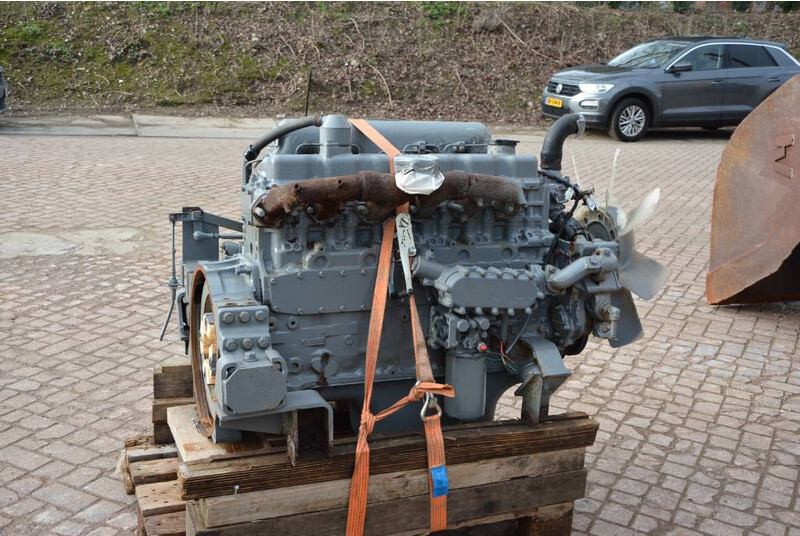 Hino EM100 engine complete - Dzinējs - Celtniecības tehnika: foto 2 Hino EM100 engine complete - Dzinējs - Celtniecības tehnika: foto 2
