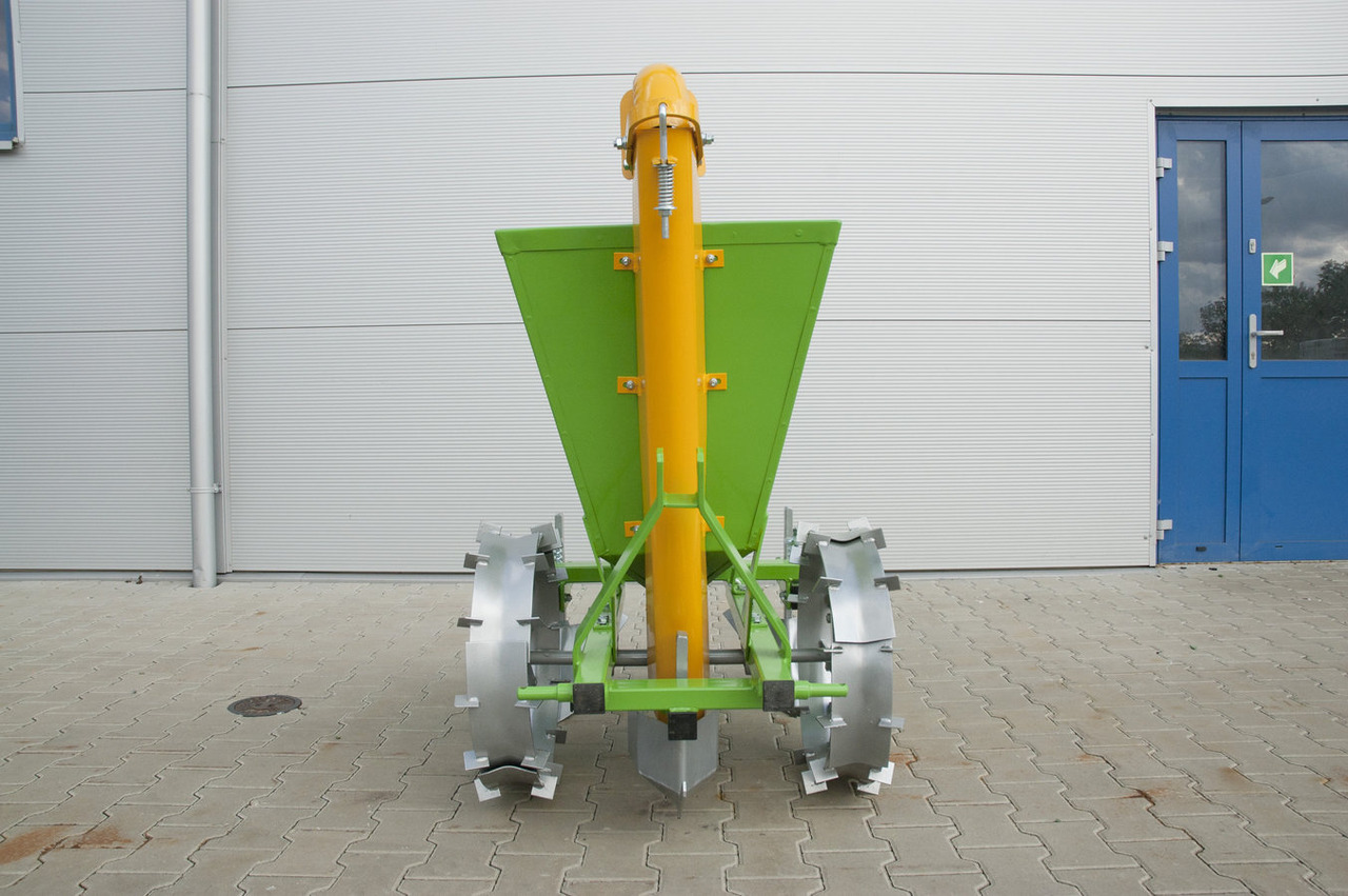 Bomet Sadzarka jednorzędowa / Einreihige Pflanzmaschine / Single row planter / Однорядная сеялка - Kartupeļu stādāmā mašīna: foto 4 Bomet Sadzarka jednorzędowa / Einreihige Pflanzmaschine / Single row planter / Однорядная сеялка - Kartupeļu stādāmā mašīna: foto 4