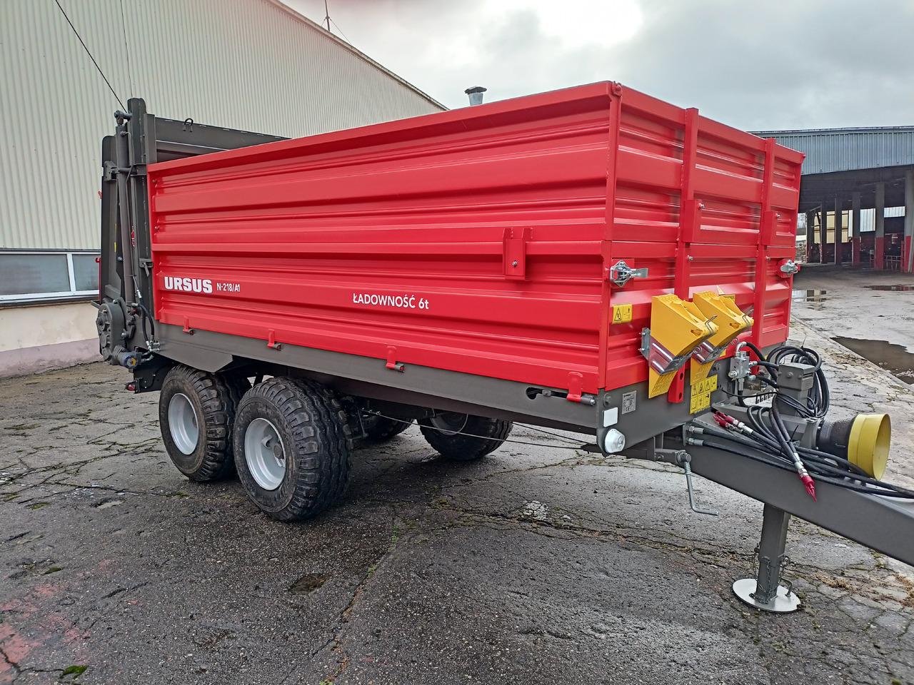 Ursus Rozrzutnik obornika 6 t / Разбрасыватель навоза / Miststreuer / Manure spreader 6 t - Organisko mēslu izkliedētājs: foto 3 Ursus Rozrzutnik obornika 6 t / Разбрасыватель навоза / Miststreuer / Manure spreader 6 t - Organisko mēslu izkliedētājs: foto 3