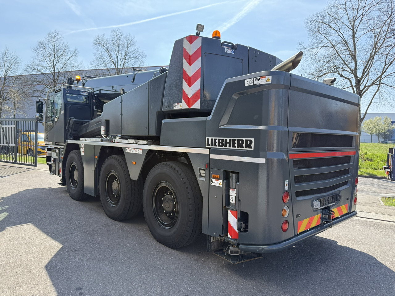 Liebherr LTC 1050-3.1 | 6 x 6 | Klappspitze | Funk inkl. RemoteDrive - Autoceltnis: foto 3 Liebherr LTC 1050-3.1 | 6 x 6 | Klappspitze | Funk inkl. RemoteDrive - Autoceltnis: foto 3