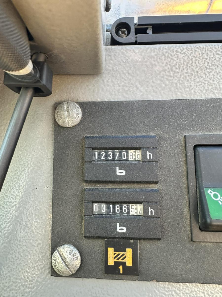 Autoceltnis Liebherr LTM 1040-2.1 (06 - 051 510): foto 15