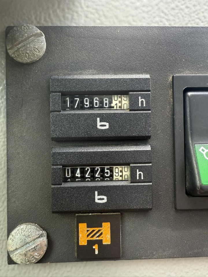 Autoceltnis Liebherr LTM 1055-3.1 (05 - 055 855) | 6 x 6: foto 27