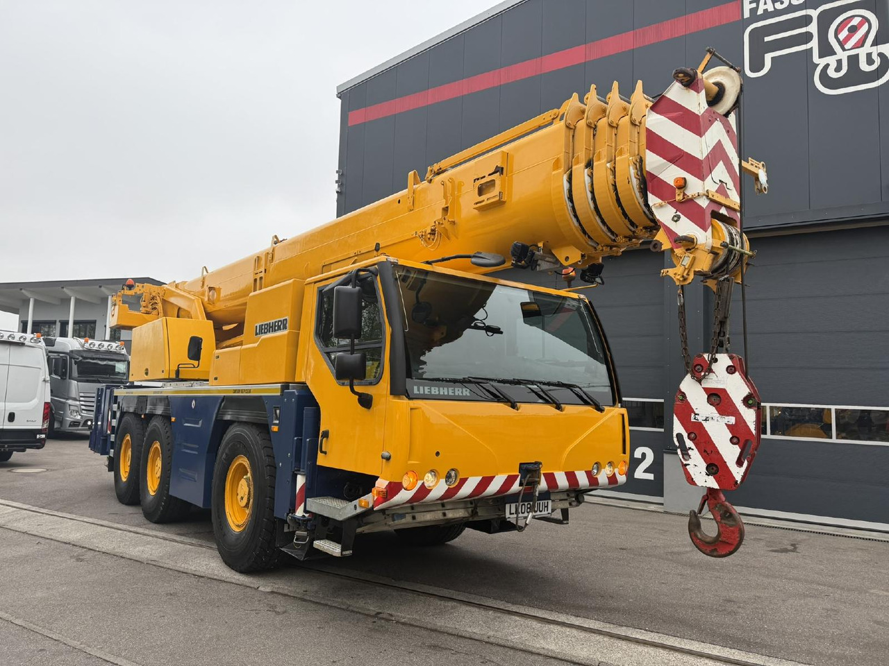 Liebherr LTM 1055-3.2 (08 - 084 745) | 6 x 6 - Autoceltnis: foto 1 Liebherr LTM 1055-3.2 (08 - 084 745) | 6 x 6 - Autoceltnis: foto 1