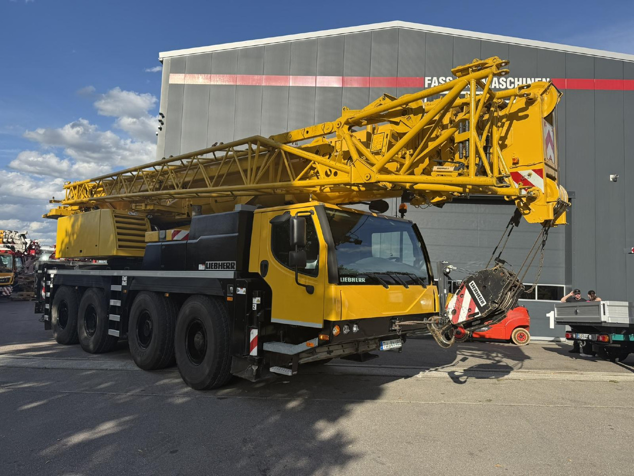 Liebherr LTM 1090-4.1 (2012 - 062 321) | 8 x 8 | LICCON 2 - Autoceltnis: foto 1 Liebherr LTM 1090-4.1 (2012 - 062 321) | 8 x 8 | LICCON 2 - Autoceltnis: foto 1