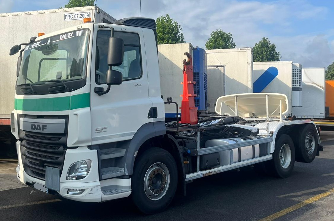 DAF CF460 FAN E6 (Hooklift) - Pacēlājs ar āķi: foto 1 DAF CF460 FAN E6 (Hooklift) - Pacēlājs ar āķi: foto 1