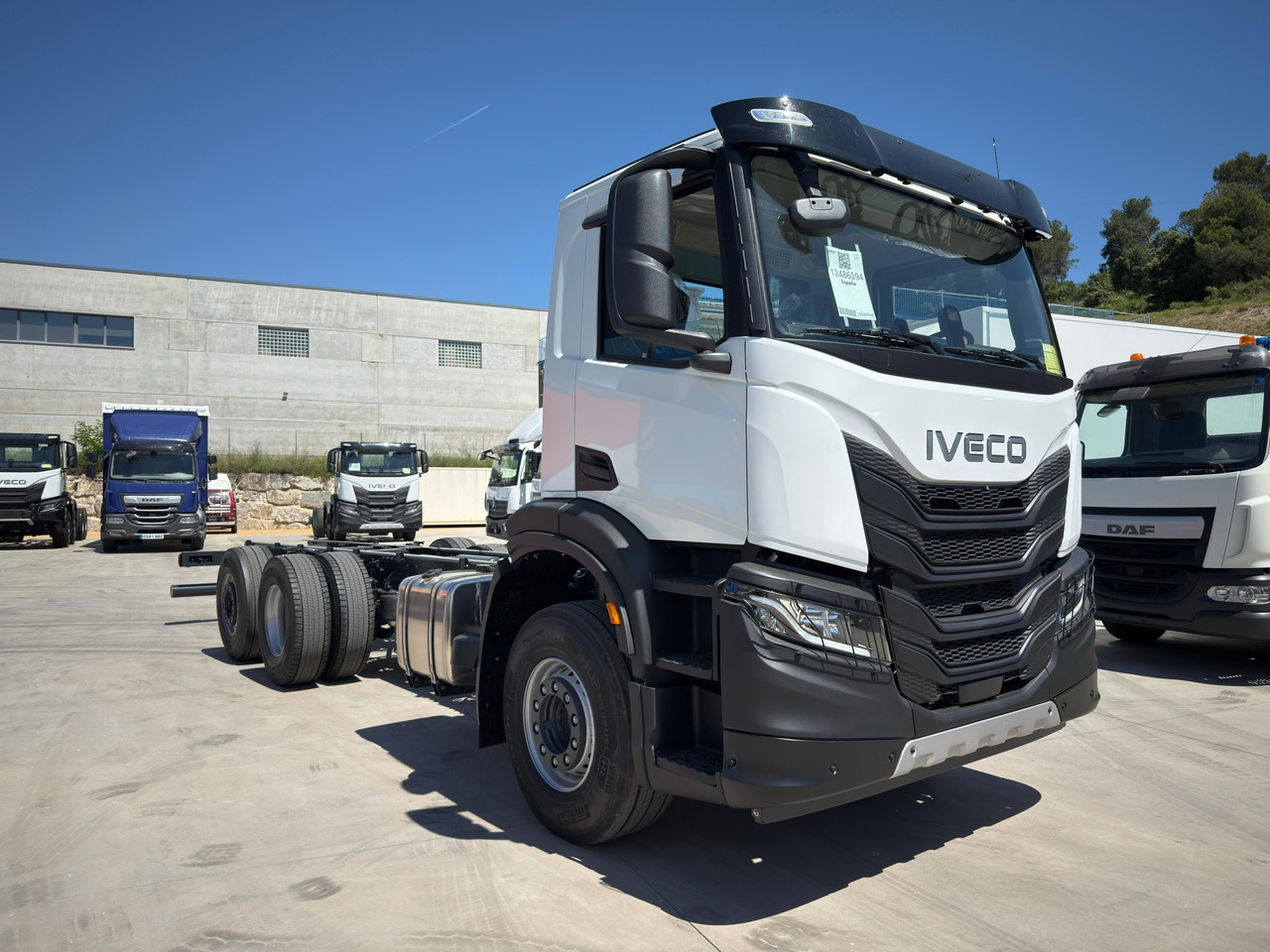 IVECO AD280X40 YPS ON X-WAY E6 (Chassis) - Šasija kravas automašīna: foto 2 IVECO AD280X40 YPS ON X-WAY E6 (Chassis) - Šasija kravas automašīna: foto 2