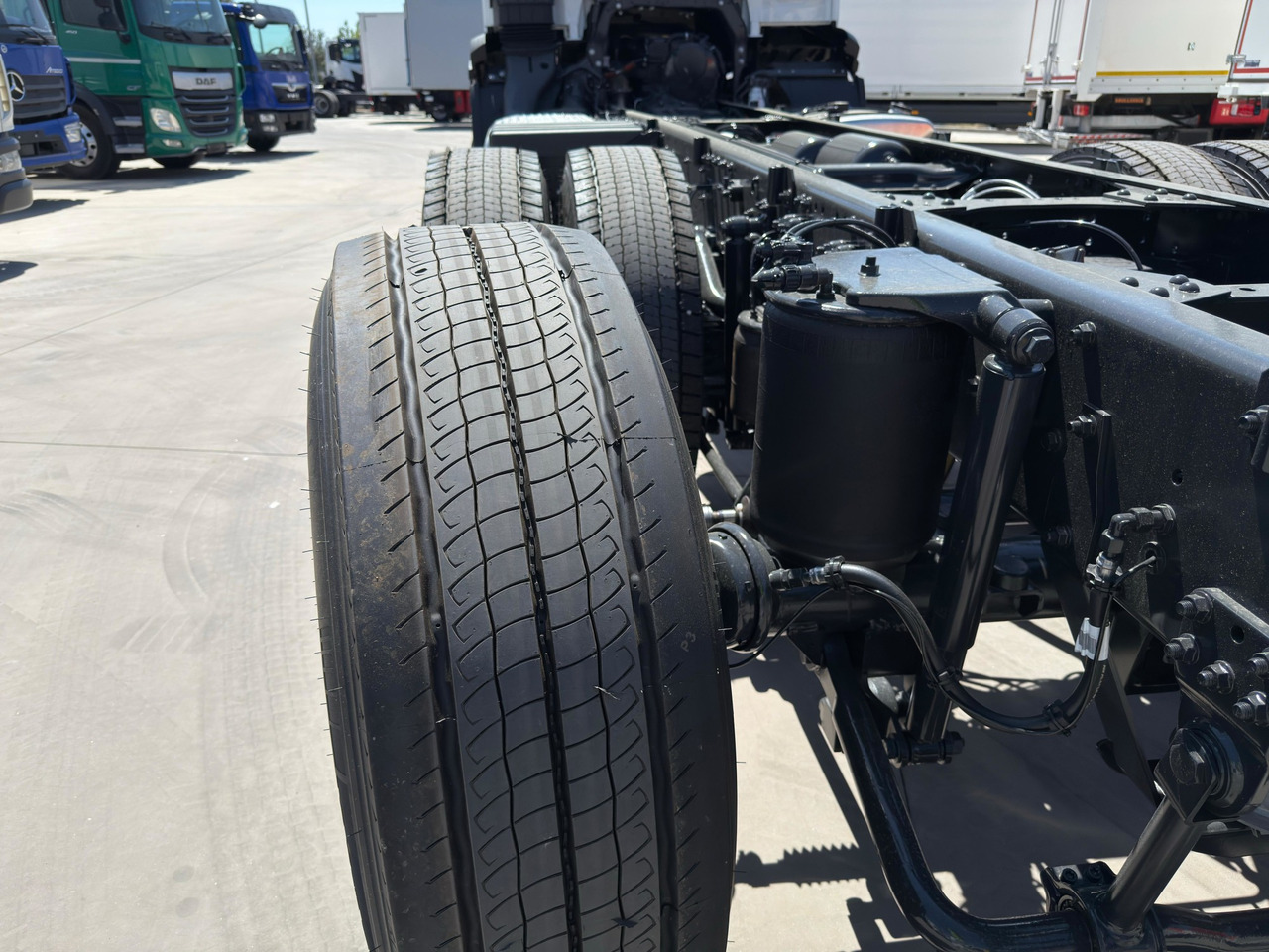 IVECO AD280X40 YPS ON X-WAY E6 (Chassis) - Šasija kravas automašīna: foto 5 IVECO AD280X40 YPS ON X-WAY E6 (Chassis) - Šasija kravas automašīna: foto 5