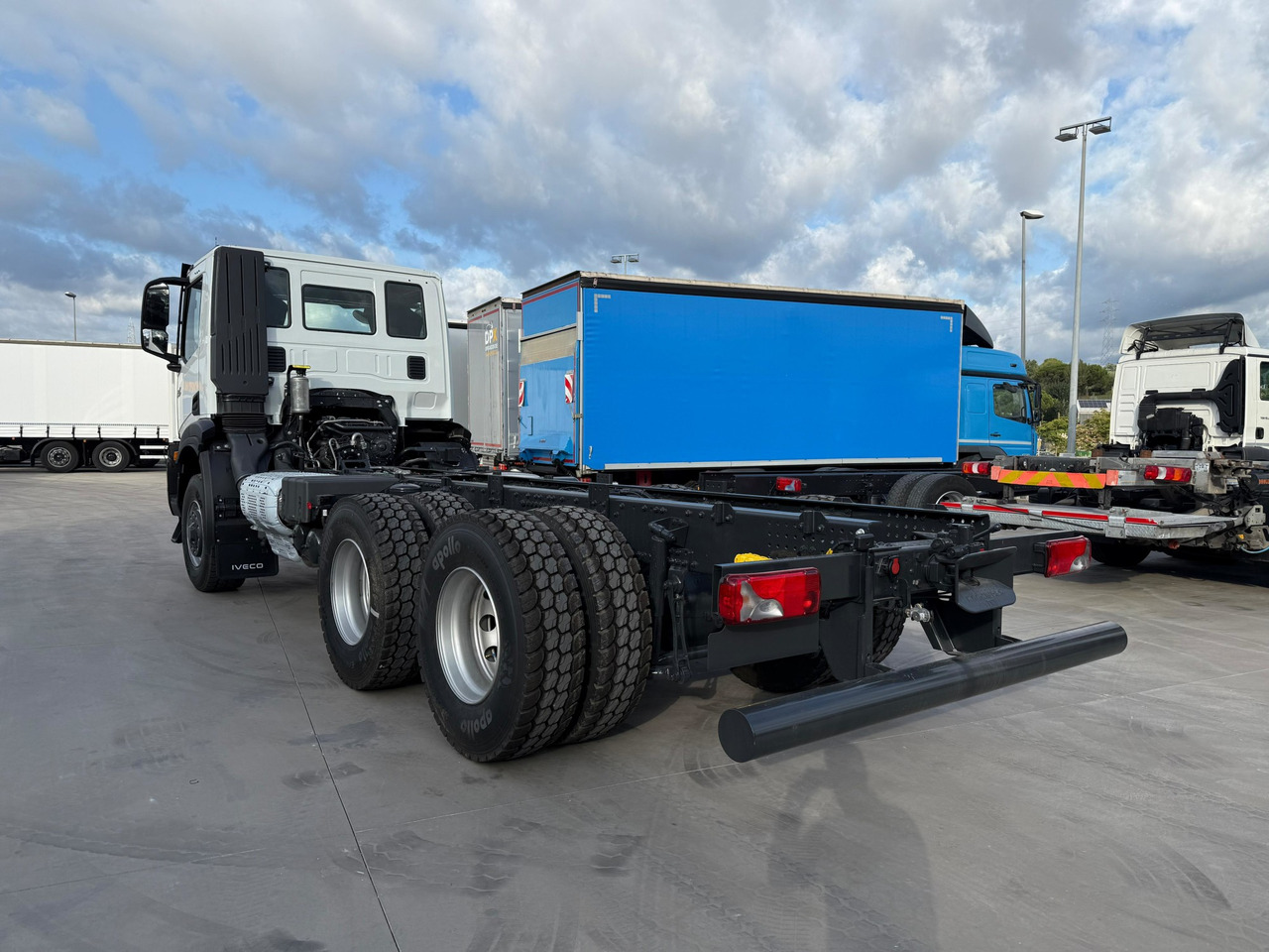 IVECO AD300X46Z OFF X-Way E6 (Chassis) - Šasija kravas automašīna: foto 5 IVECO AD300X46Z OFF X-Way E6 (Chassis) - Šasija kravas automašīna: foto 5
